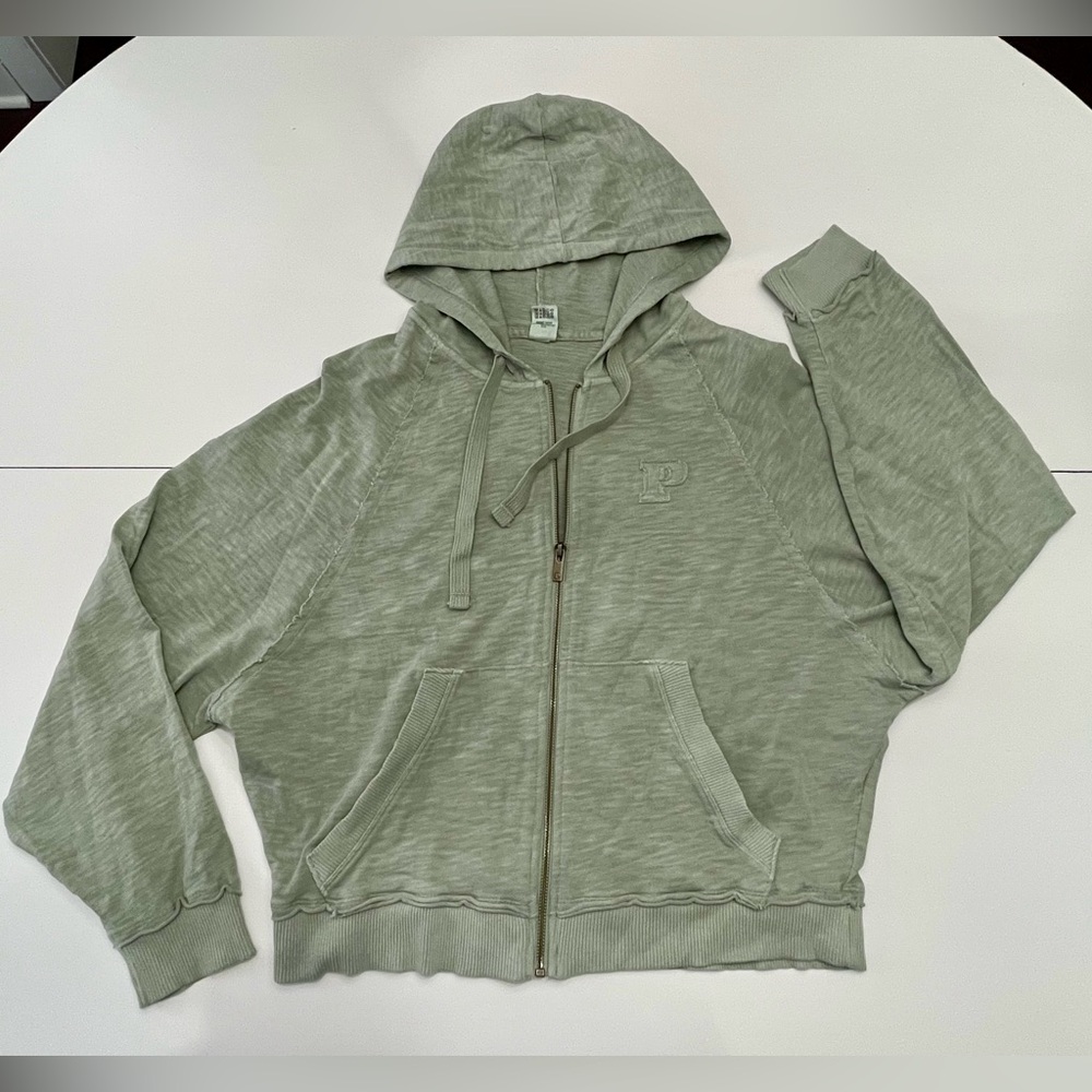VICTORIA SECRET pink | Lg ➡️ 💚 Sage Green Jacket